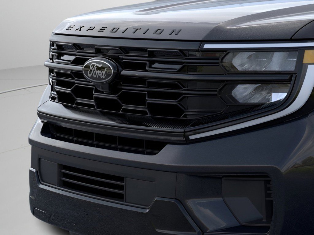 New 2026 Agate Black Metallic Ford Platinum® image 19