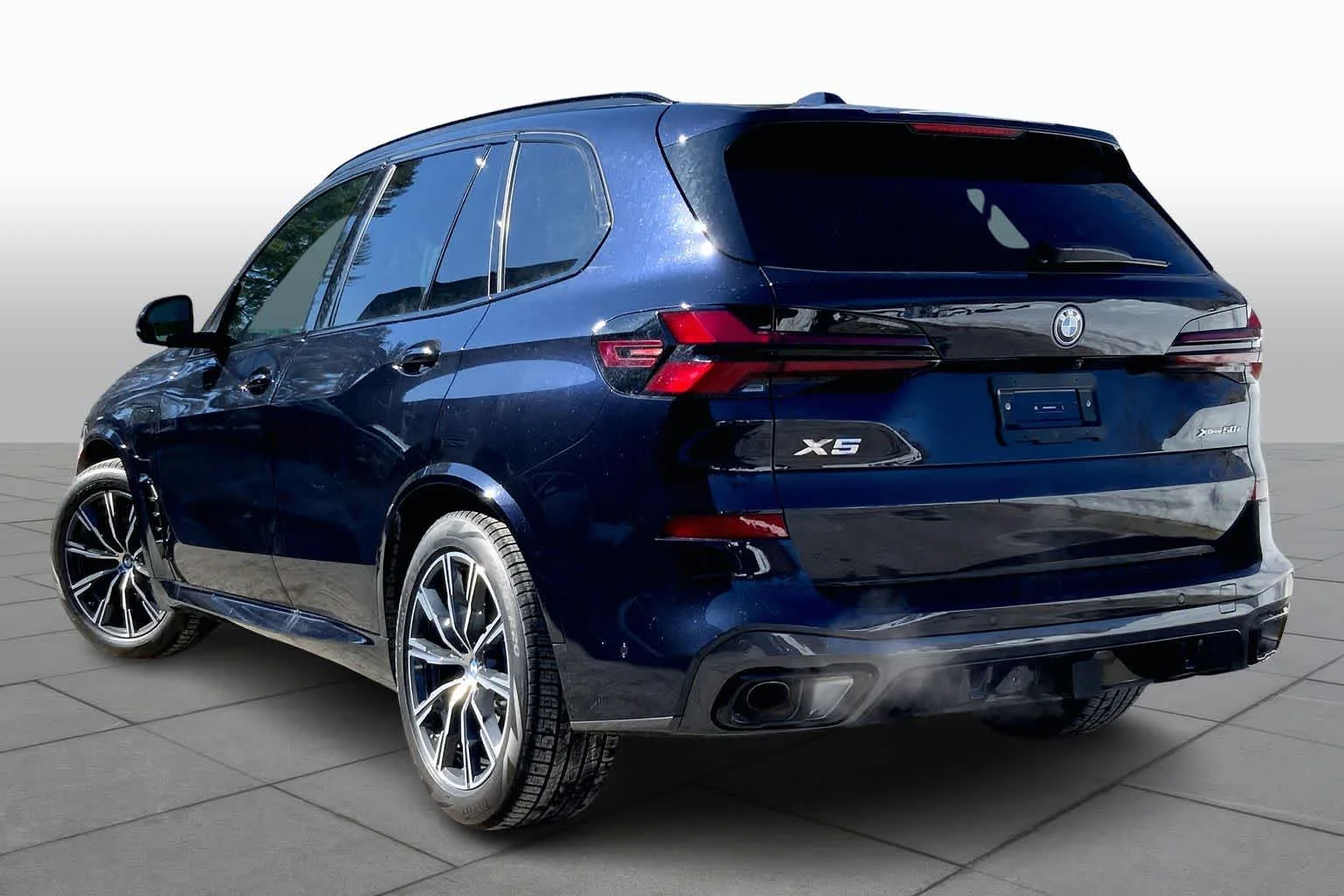 Used 2026 Carbon Black Metallic BMW xDrive50e image 12
