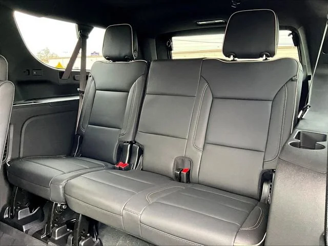 2026 Chevrolet Suburban Premier - Photo 14