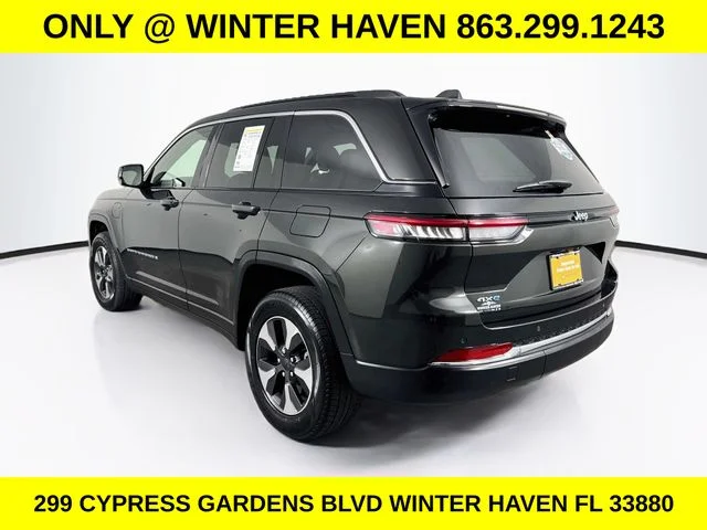 Used 2024  Jeep 4xe image 5