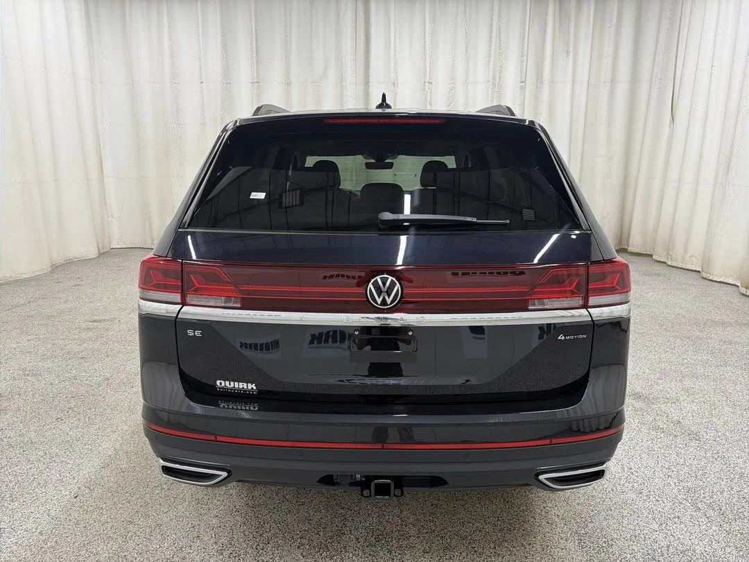 New 2026 Deep Black Pearl Volkswagen 2.0T SE w/Technology image 7