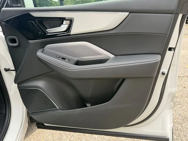 New 2026 Platinum White Pearl Acura Technology Package image 31