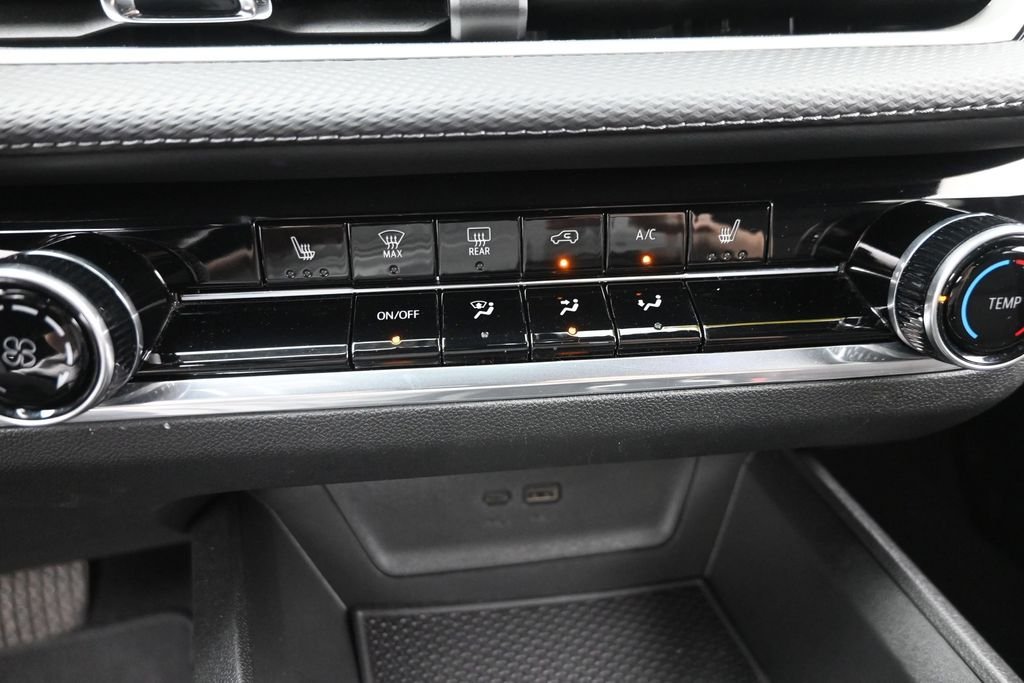 Used 2025 Black Chevrolet LT image 20