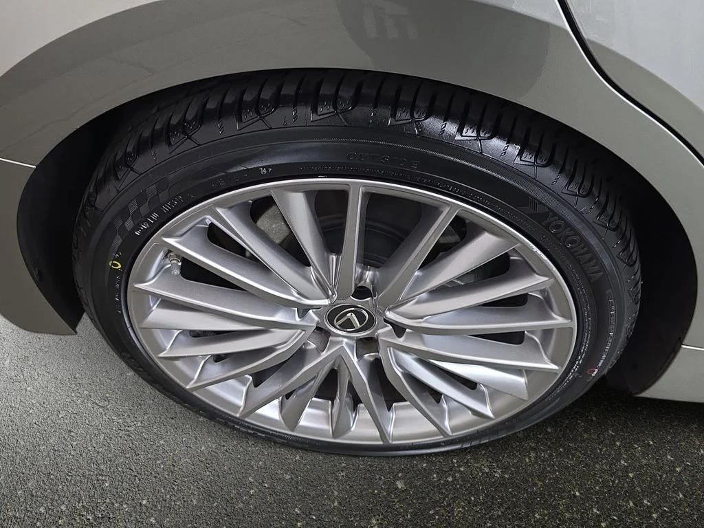 Used 2022 Silver Lexus 300 image 30