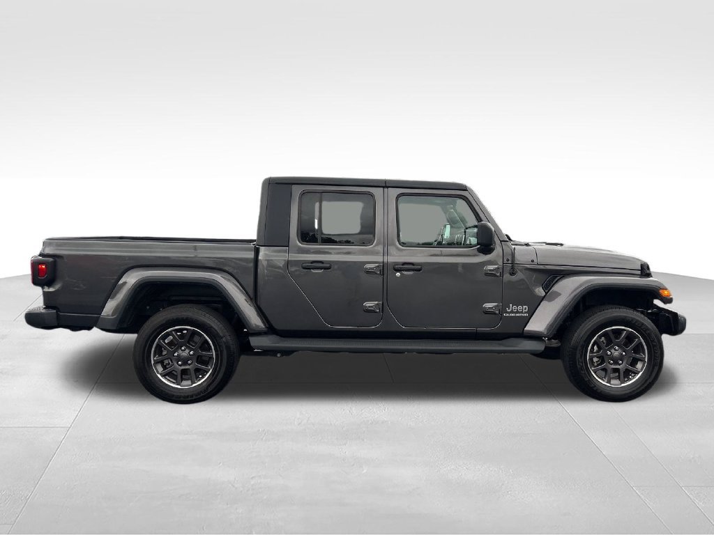 Used 2022 Gray Jeep Overland image 6
