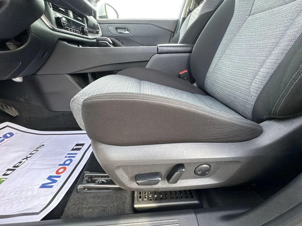 Used 2023 Silver Nissan SV image 12