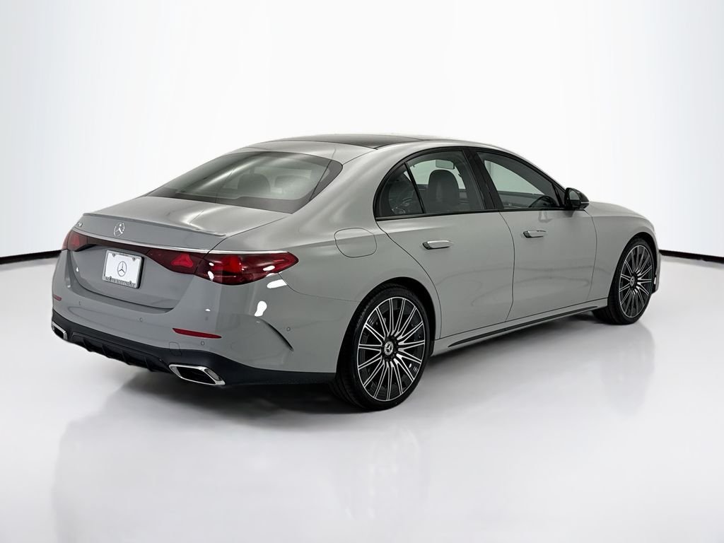 New 2026 MANUFAKTUR Alpine Grey Mercedes-Benz E 350 image 5