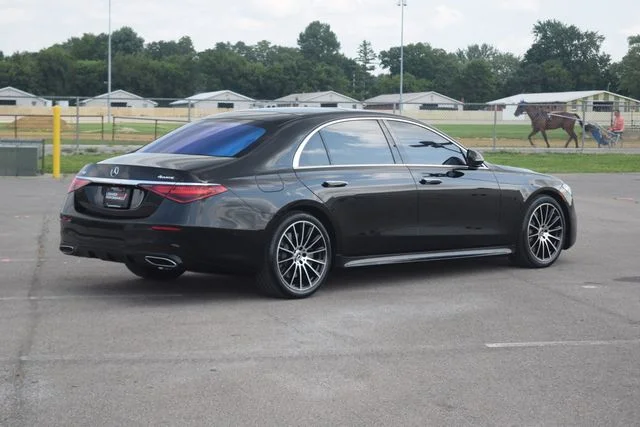 Used 2021 Black Mercedes-Benz S 580 image 24
