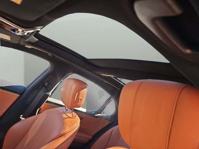 Used 2022 Black Mercedes-Benz S 500 image 8