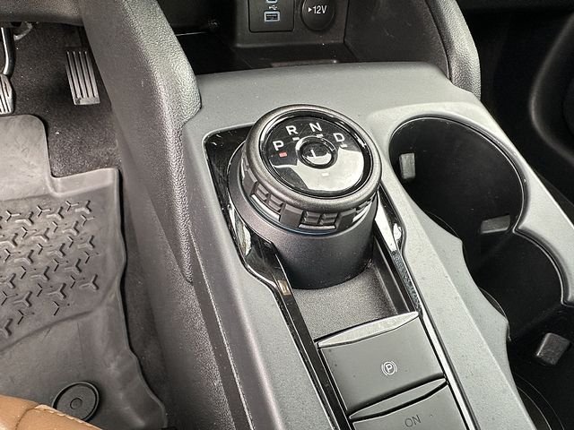Used 2022 Blue Ford Outer Banks image 32