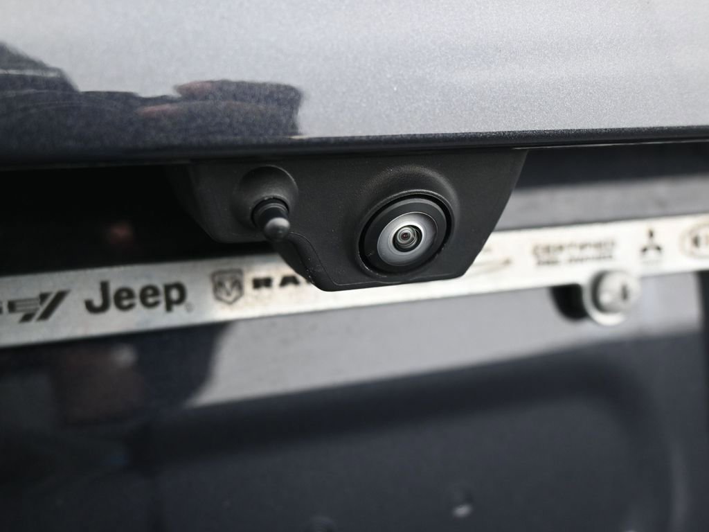 2025 Chevrolet Suburban Premier - Photo 37