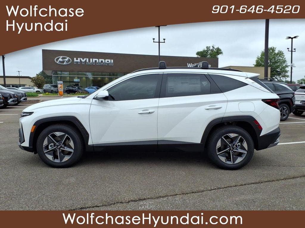 New 2026 White Hyundai SEL FWD image 2