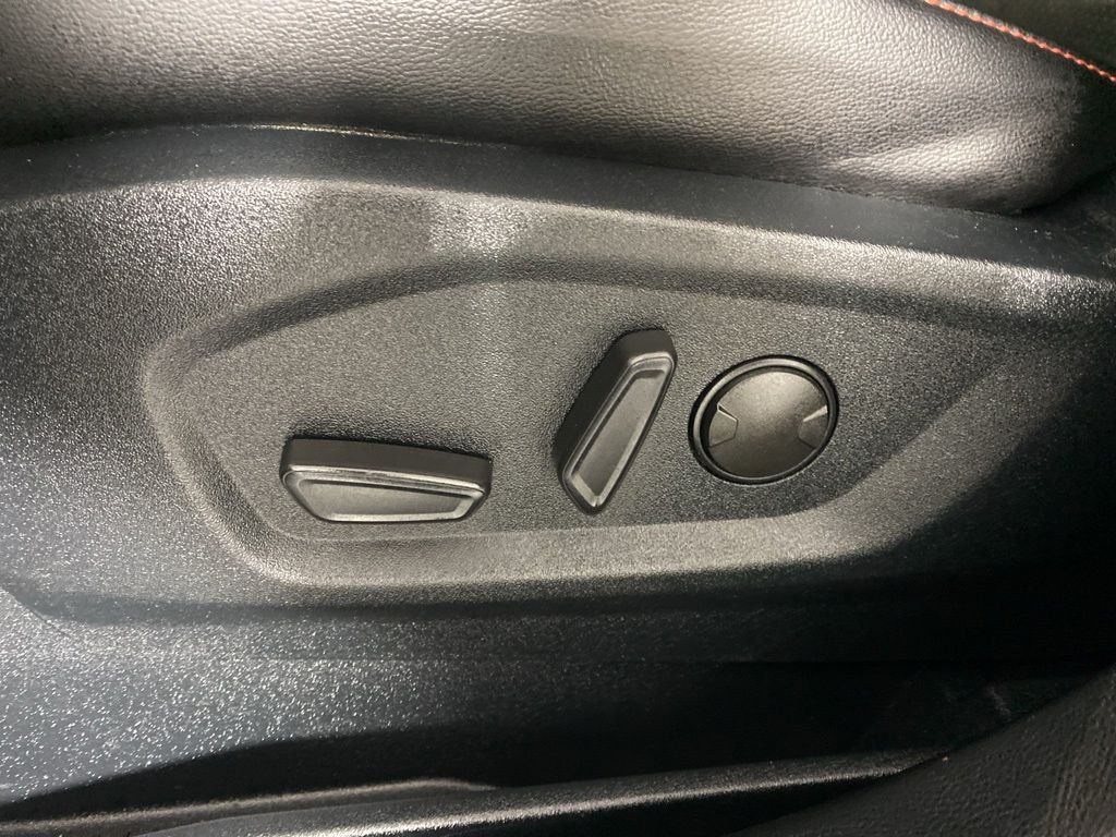 Used 2020 Blue Ford ST Line image 11