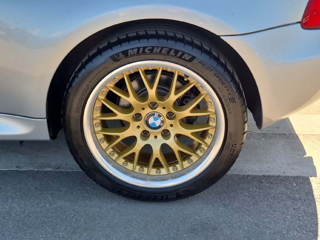 Used 2002  BMW 3.0i image 27