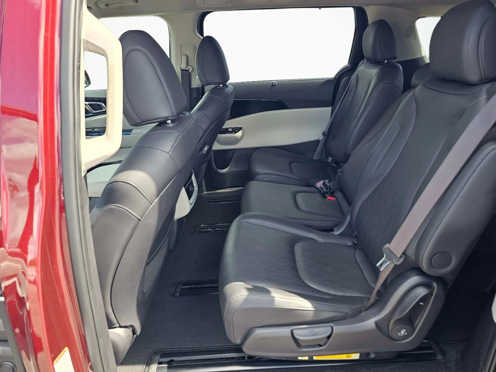 Used 2024 Flare Red Kia EX image 33