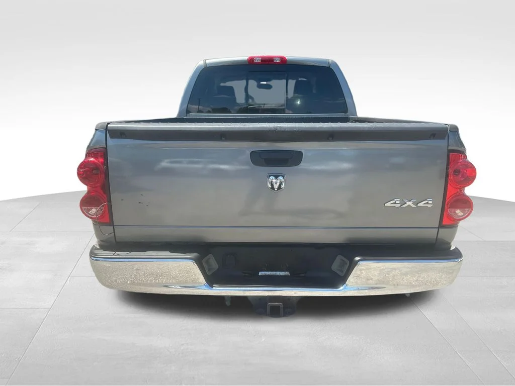 Used 2008 Gray Dodge SLT image 39