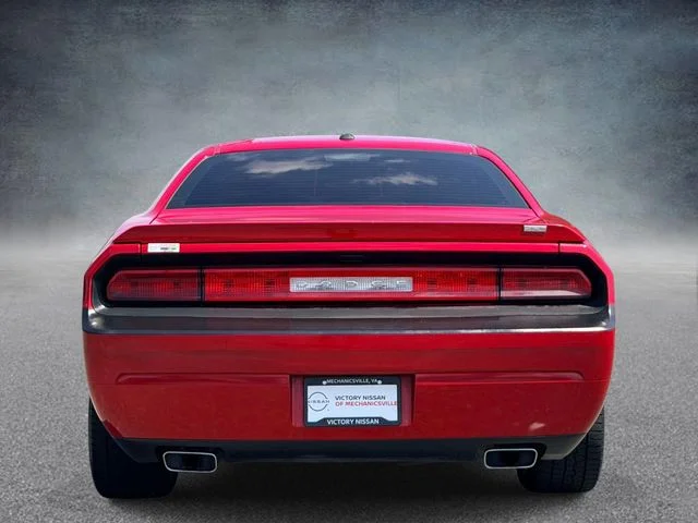 Used 2012 Red Dodge R/T image 3