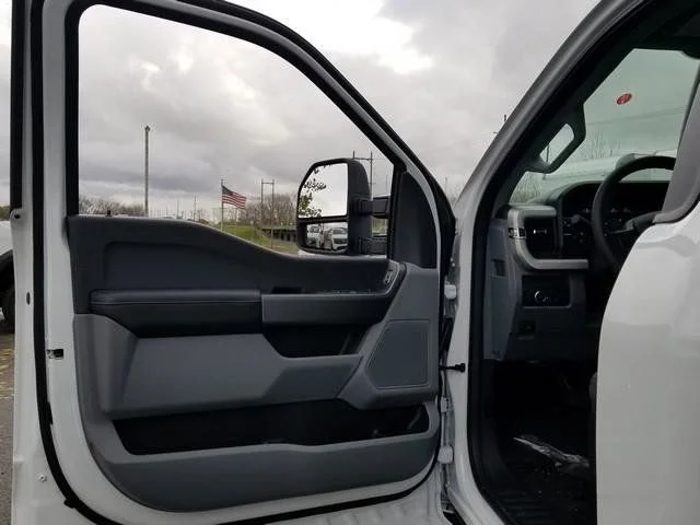 New 2026 Oxford White Ford F-250® XL image 16