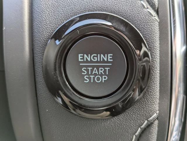 New 2027 Star White Metallic Tri-Coat Ford Platinum image 29