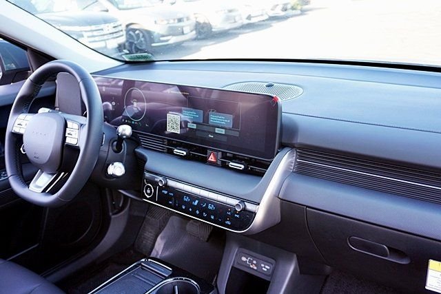 New 2026 Green Hyundai SEL image 11