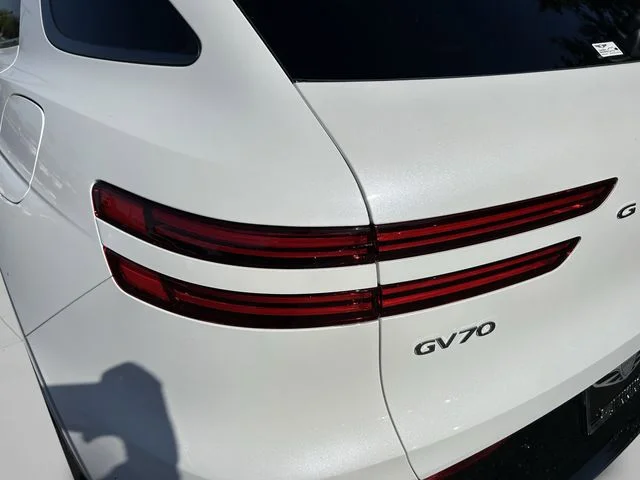 Used 2026 White Genesis 2.5T Sport Prestige image 14