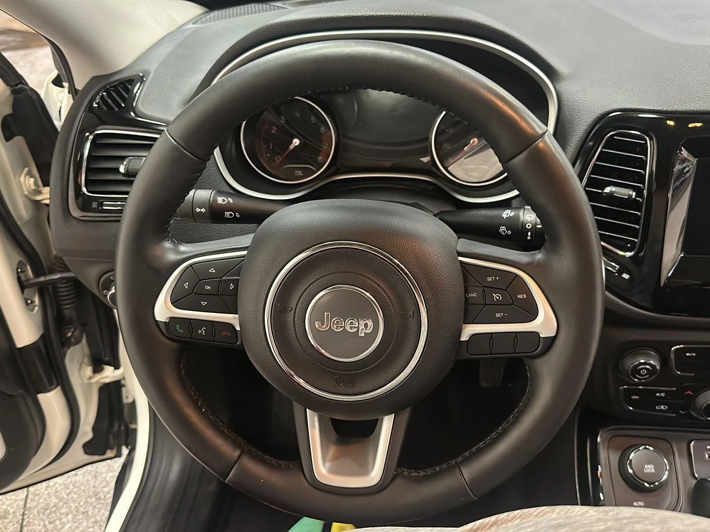 Used 2019 White Clearcoat Jeep Altitude image 16