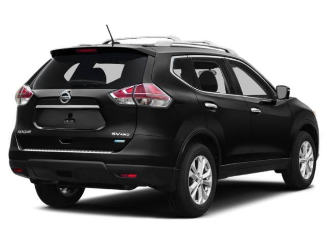 Used 2015 Cayenne Red Nissan SV image 5