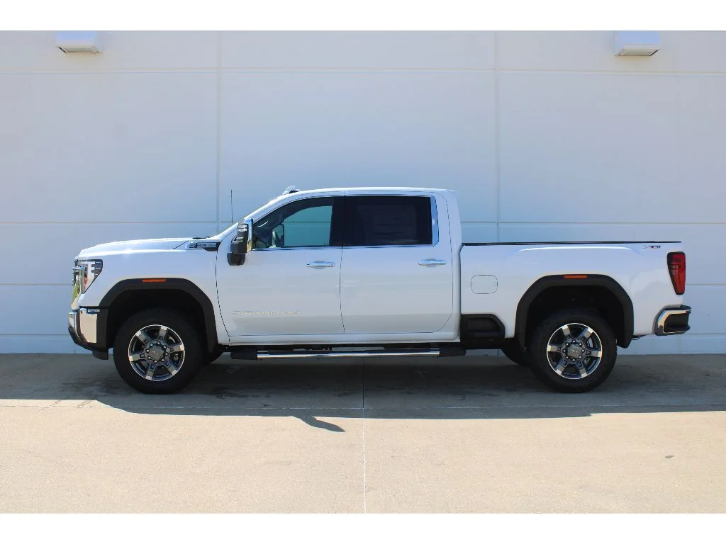 New 2026 WHITE GMC SLT image 2