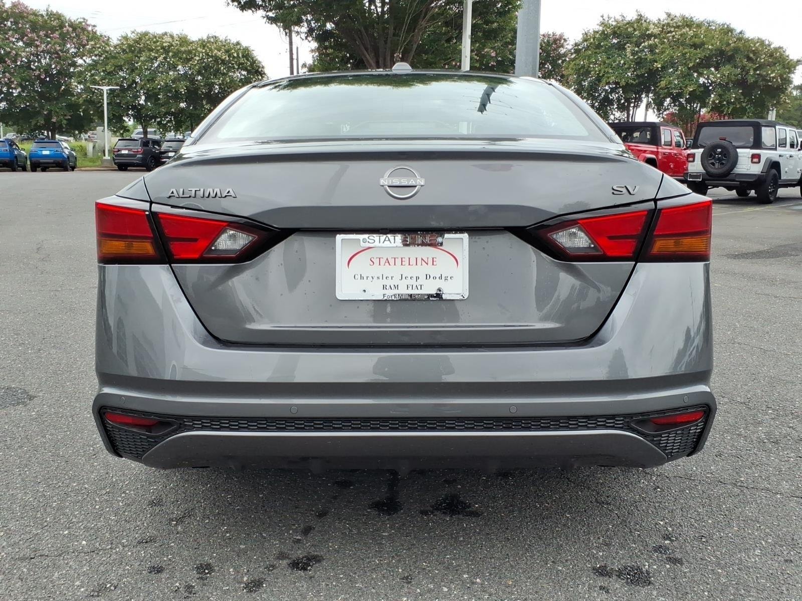 Used 2024 Gun Metallic Nissan 2.5 SV image 14