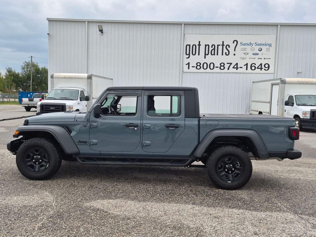 Used 2024 Gray Jeep Sport image 3