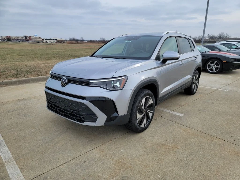 2026 Volkswagen Taos SE - Photo 8
