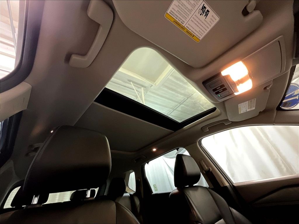 Used 2021 Gray Nissan SL image 22