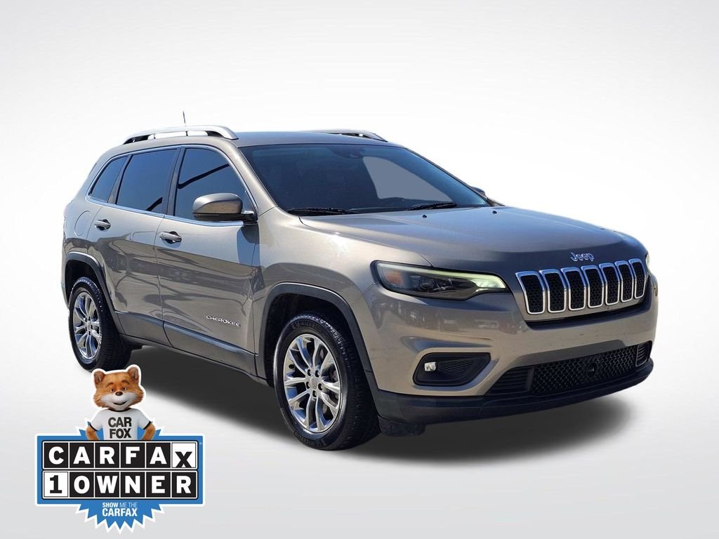 Used 2021 Beige Jeep Latitude Plus image 1
