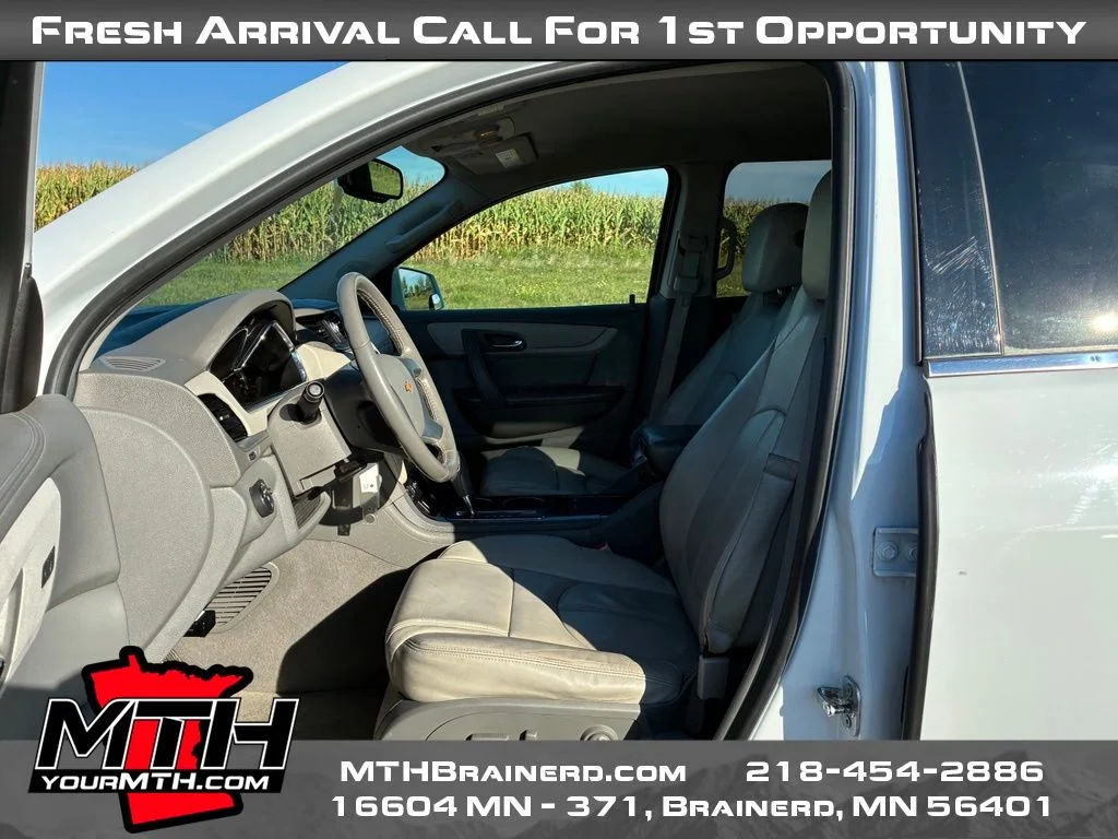 Used 2017 White Chevrolet 2LT image 9
