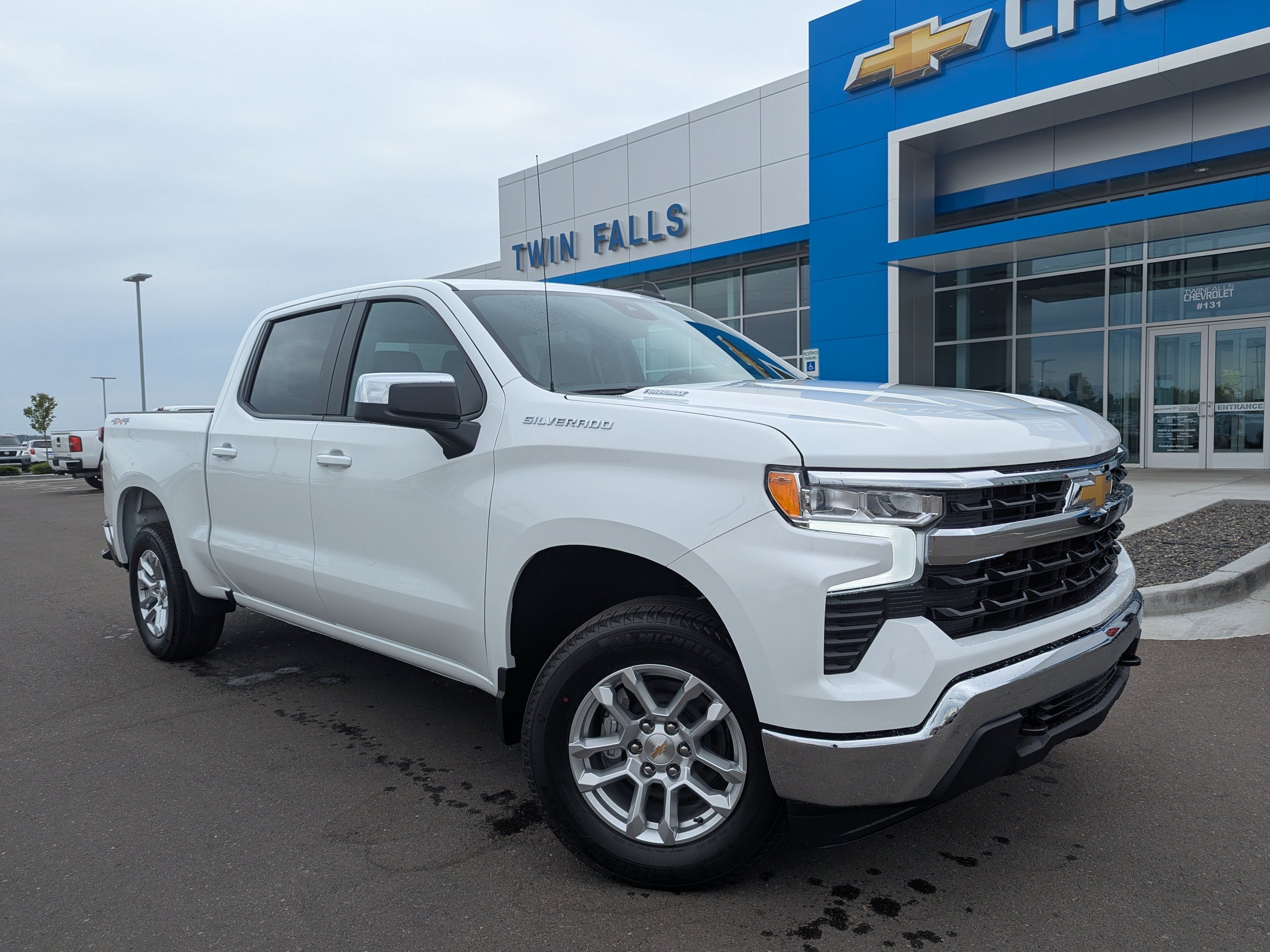 2026 Chevrolet Silverado 1500 LT (2FL)