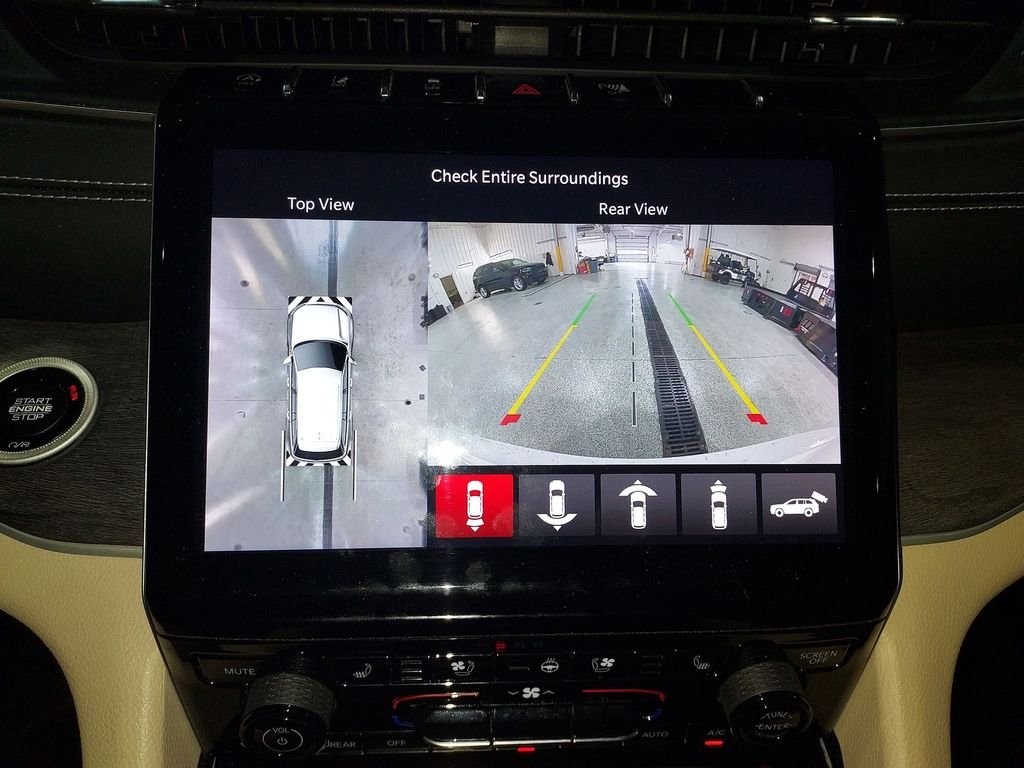 Used 2023 White/off-white Jeep Limited image 23