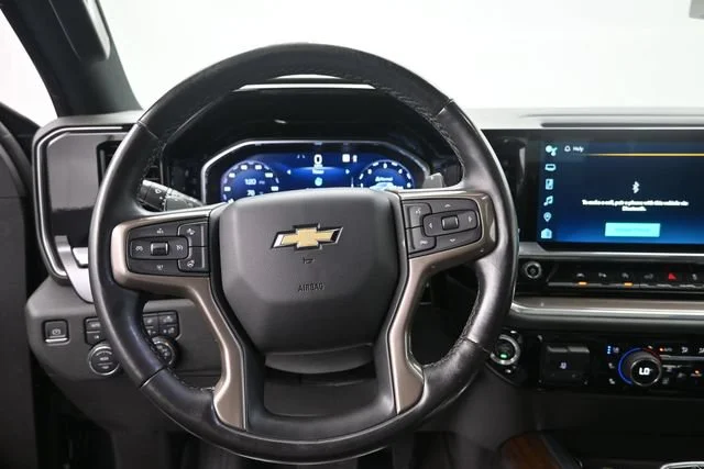 Used 2022 Dark Ash Metallic Chevrolet High Country image 15