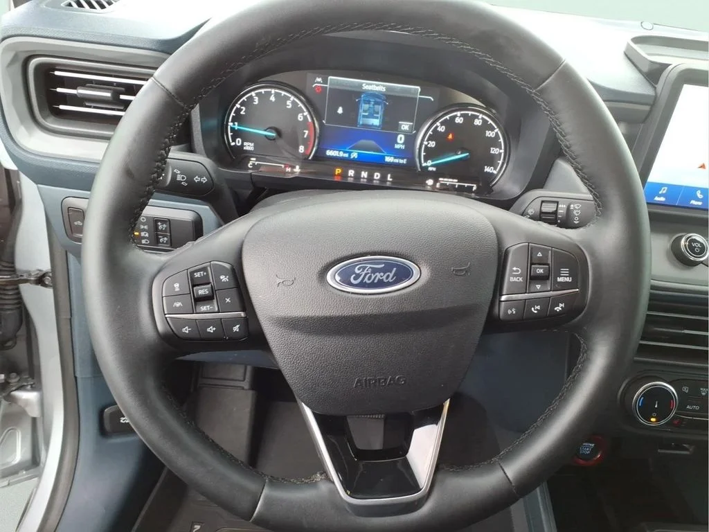 Used 2024 Silver Ford Lariat image 23