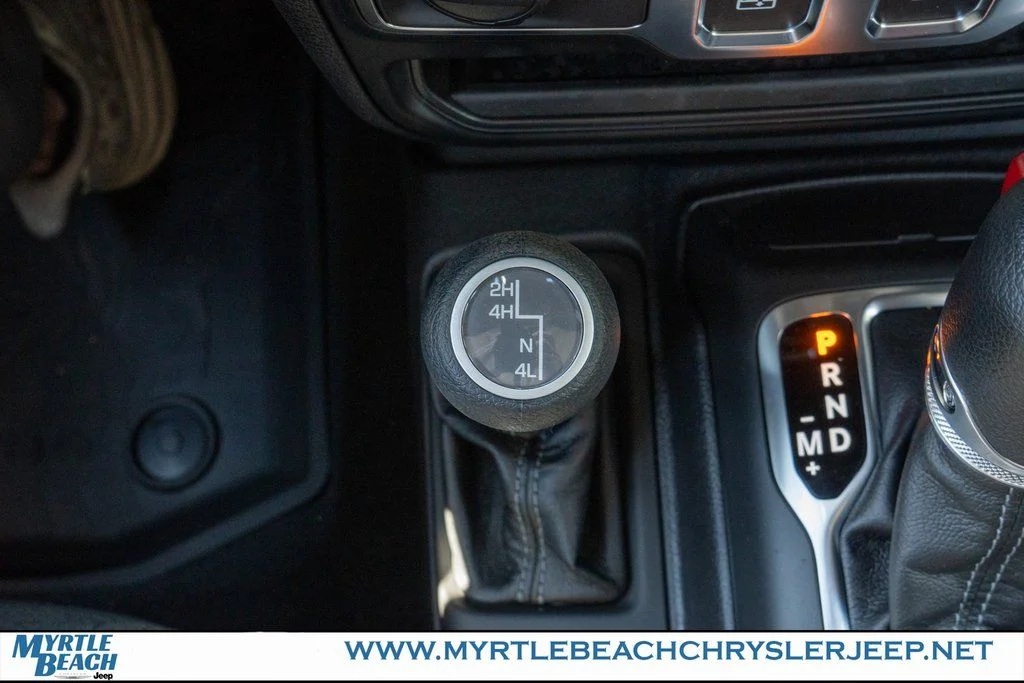 New 2026 Hydro Blue Pearl-Coat Exterior Paint Jeep Sport S image 24