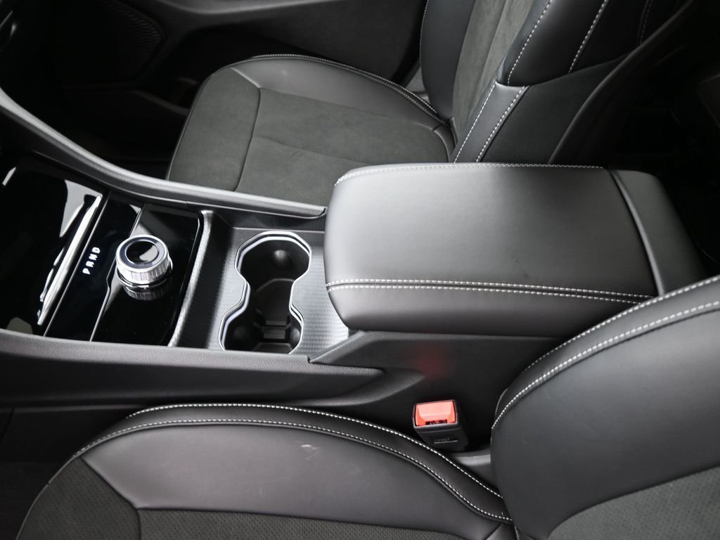 New 2025 Diamond Black Crystal Pearl-Coat Exterior Paint Jeep Altitude X image 31