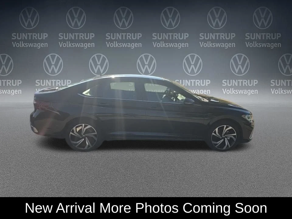 Used 2025 Black Volkswagen 1.5T SEL image 2