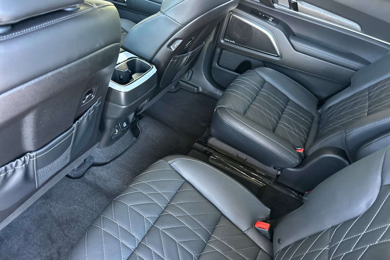 2025 Kia Telluride SX Prestige X-Line - Photo 8