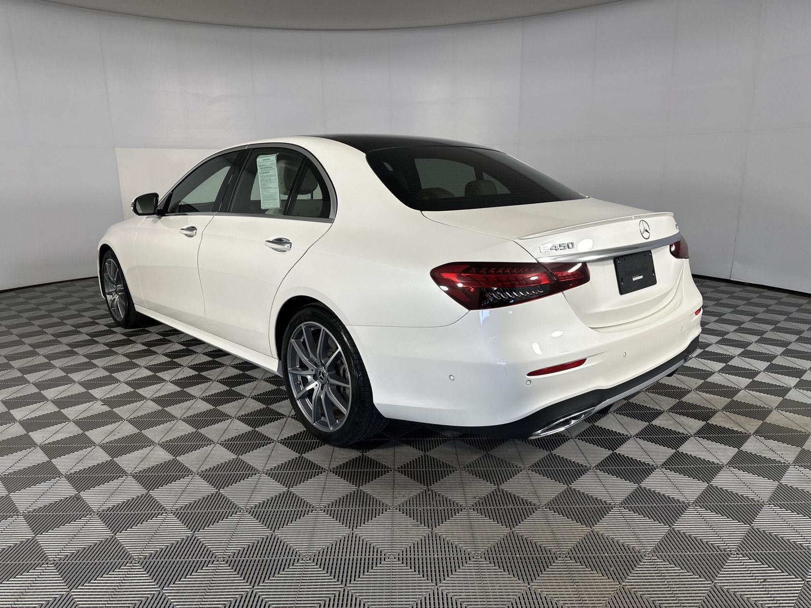 Used 2023 MANUFAKTUR Diamond White Mercedes-Benz E 450 image 18