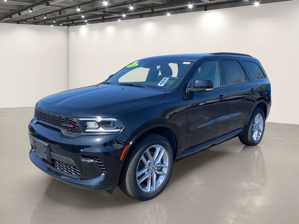 New 2026 Diamond Black Clear-Coat Exterior Paint Dodge GT Plus image 2