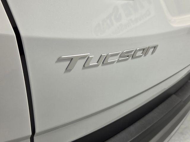 New 2026 White Hyundai SEL FWD image 9