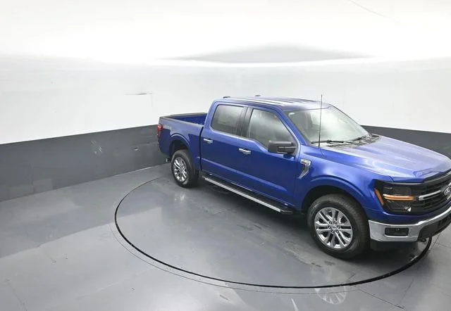 New 2026 Blue Ford XLT image 26