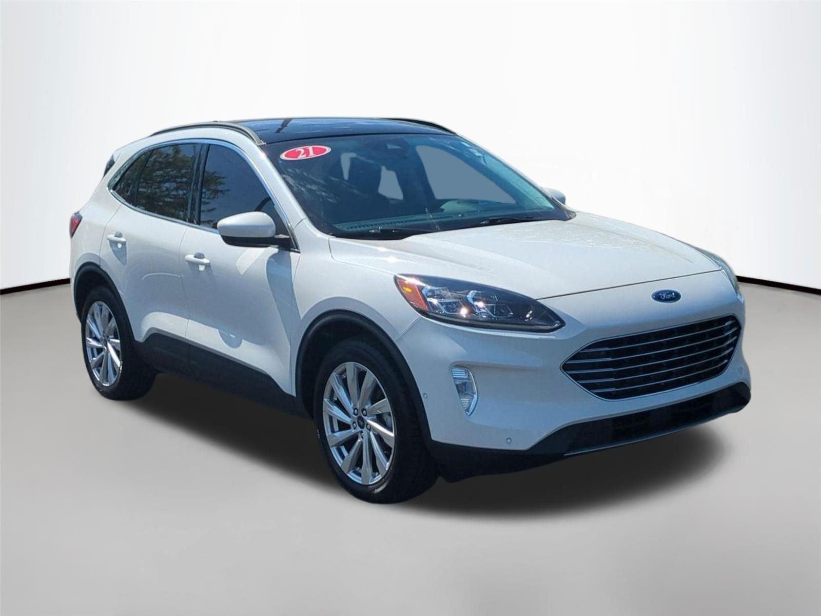 Used 2021 Star White Metallic Tri-Coat Ford Titanium image 8