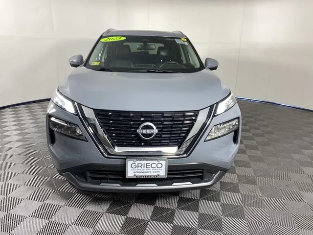 Used 2023 Gray Nissan SL image 3