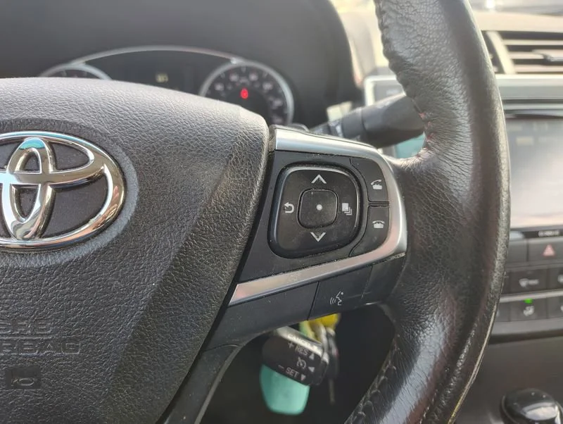 Used 2017 Gray Toyota SE image 13