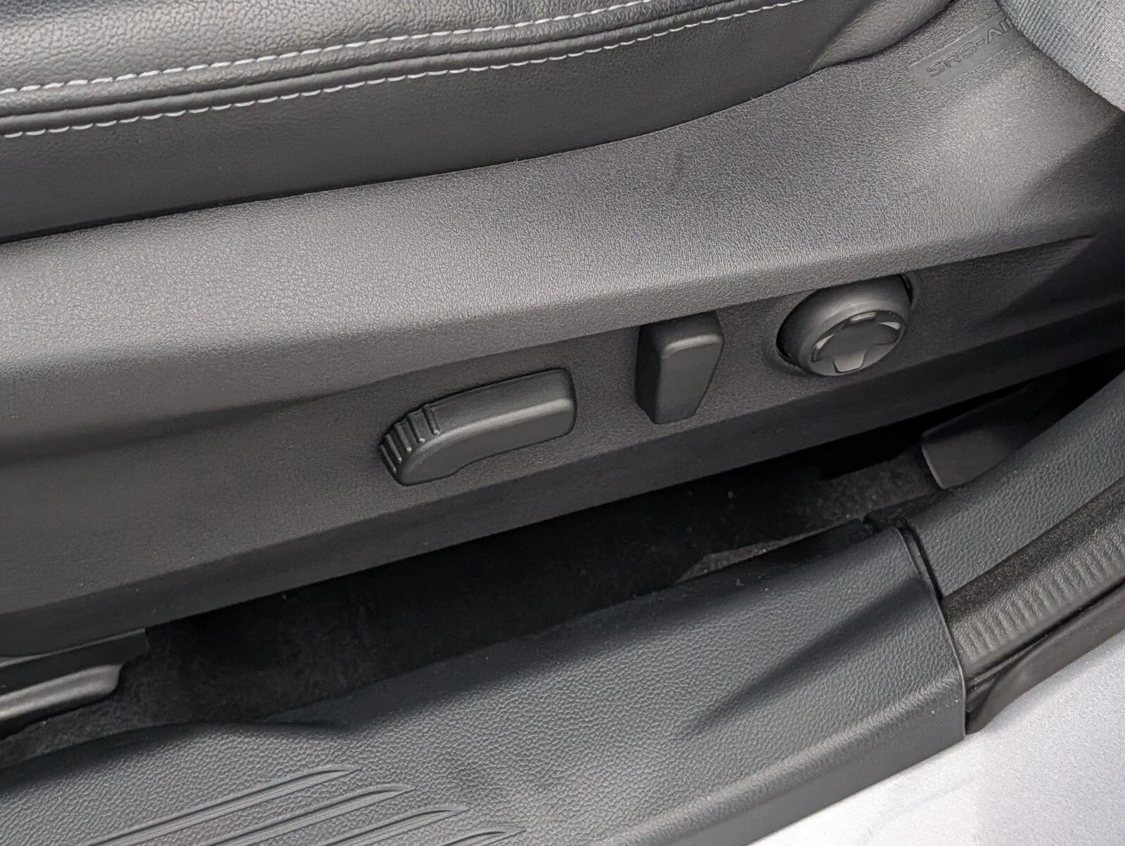 Used 2025 Silver Subaru Touring image 20